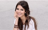 Victoria Justice beautiful wallpapers #7