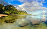 Windows 8 theme wallpaper: Hawaiian scenery