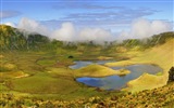 Volcanique paysage de lac fonds d'écran HD #7