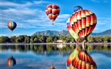 Globo de aire caliente del arco iris, Windows 8 fondos de pantalla tema de HD