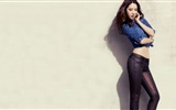 Южнокорейская актриса Park Shin Hye HD стола #5