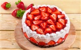 美味可口的草莓蛋糕 高清壁紙
