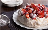 Delicious strawberry cake HD wallpapers #9